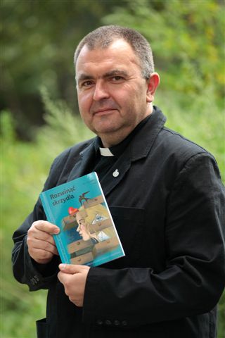 Fr. Grzegorz Polok